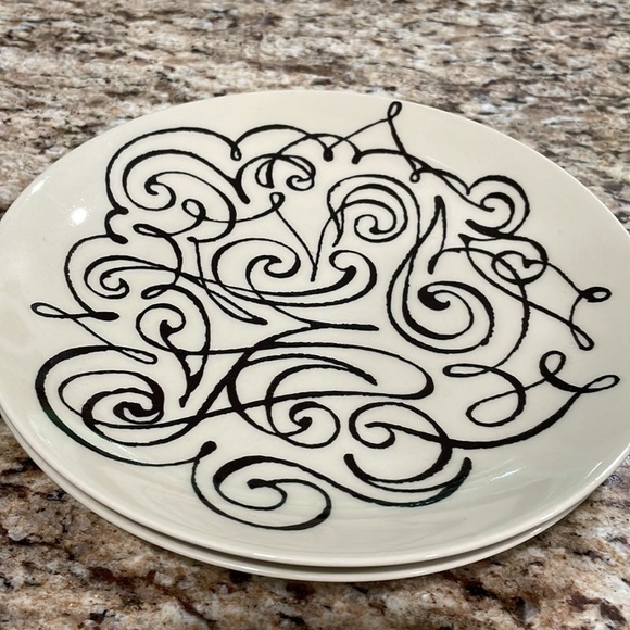 Crate & Barrel Elvis Swift 2 Squirrel Acorn Plates & 2 Scribbles Dessert Plates - Picture 7 of 8